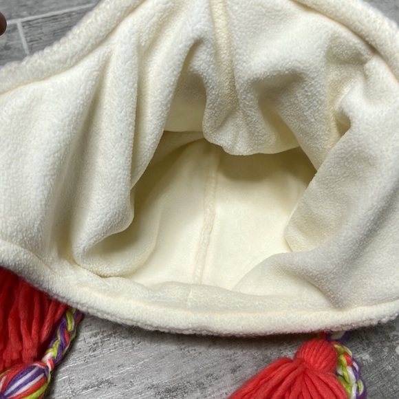 Bundle of 2 hats & brand new 4 pack of face masks - Picture 3 of 8